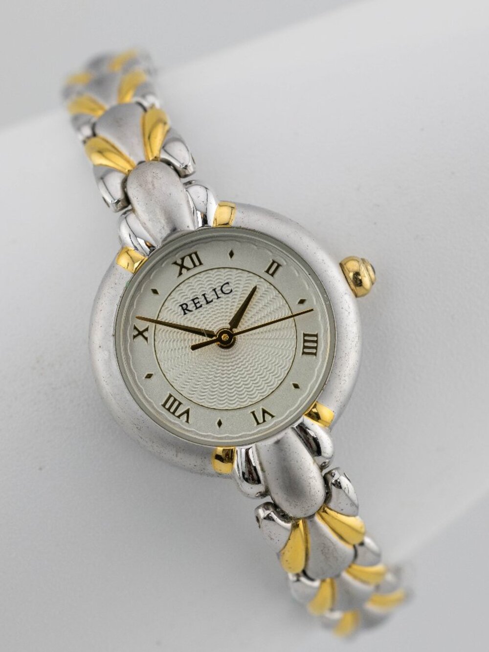 Relic ZR33034 Three-Hand Quartz Analog Women's Watch New Battery